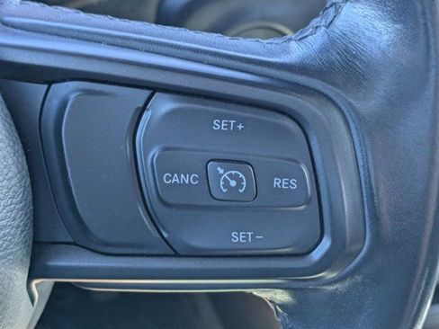 Used 2021 Jeep Gladiator Sport image 22