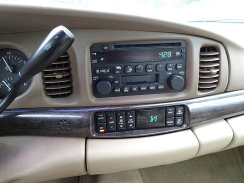 Used 2005 Buick Le Sabre Limited w/ Celebration Edition Package FWD image 20
