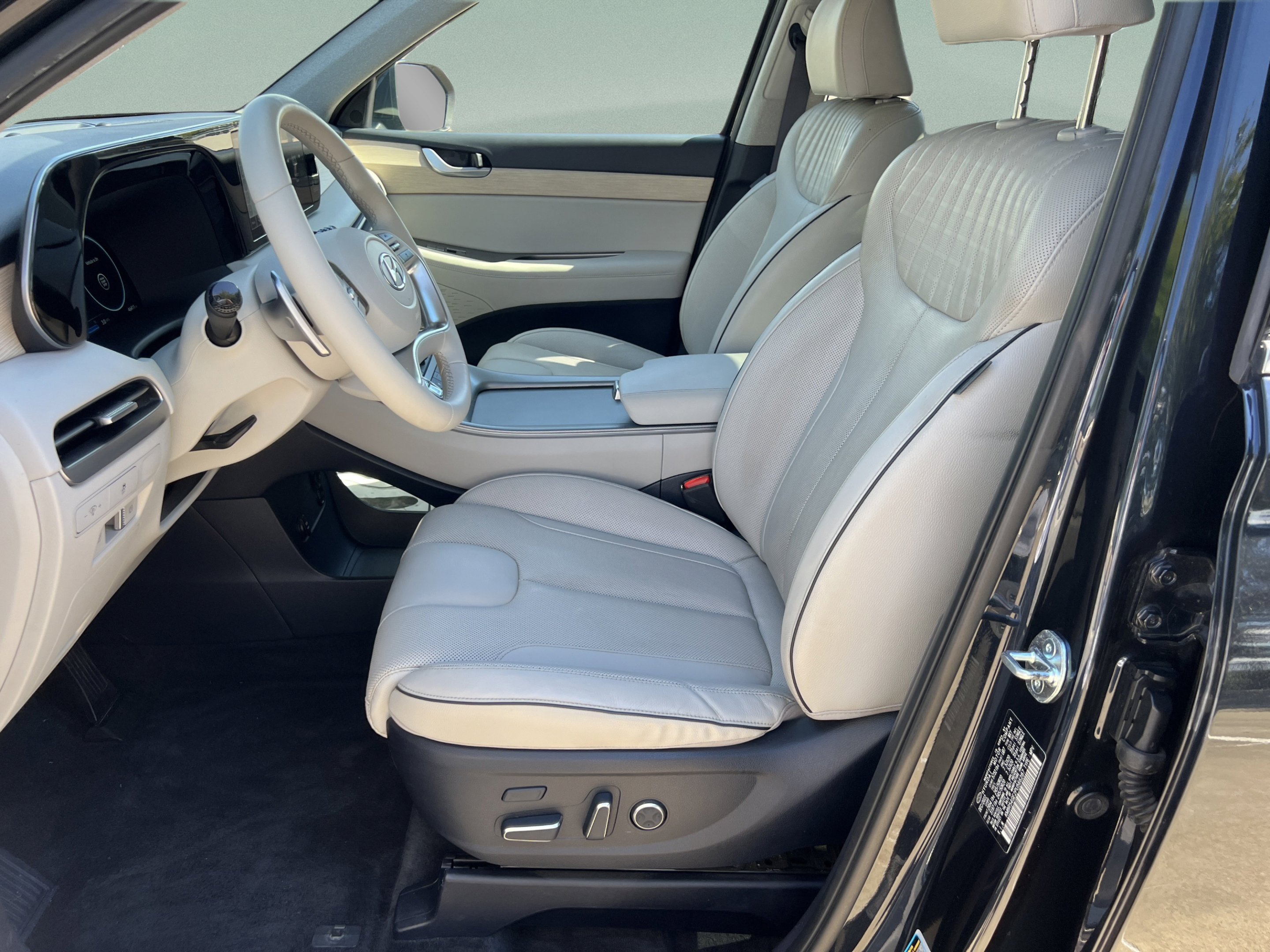 Used 2023 Hyundai Palisade Limited FWD image 10