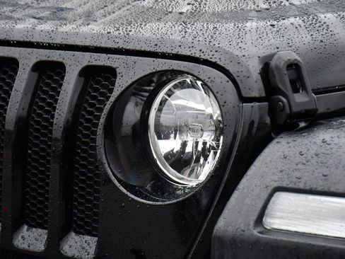 Used 2021 Jeep Wrangler Sport image 35