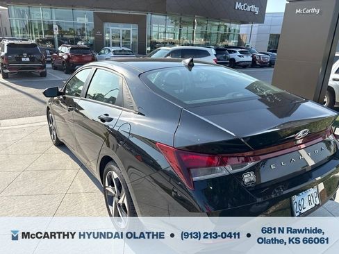 Certified 2023 Hyundai Elantra SEL w/ Convenience Package FWD image 8