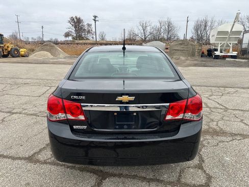 Used 2014 Chevrolet Cruze LS image 5