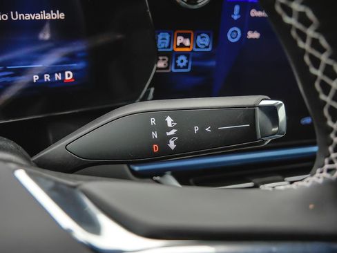 New 2024 Chevrolet Equinox EV LT image 44