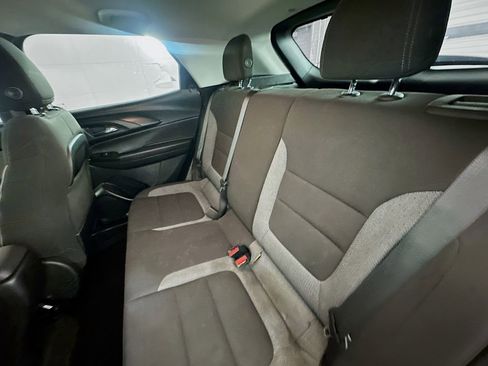 Used 2021 Chevrolet TrailBlazer LS image 22