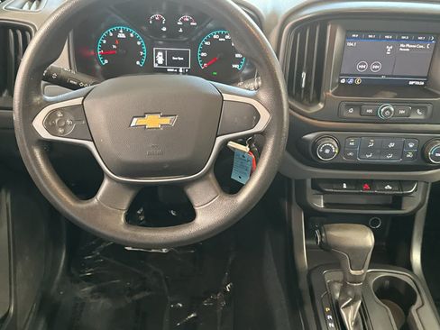 Used 2020 Chevrolet Colorado W/T w/ WT Convenience Package RWD image 15