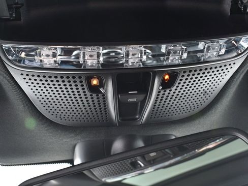 Used 2018 Mercedes-Benz GLC 300 4MATIC image 37