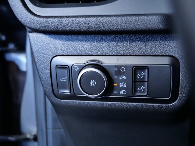 Certified 2025 Ford Escape Platinum AWD/4WD image 26