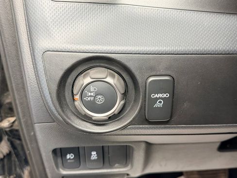 Used 2012 Honda Ridgeline RTS image 4