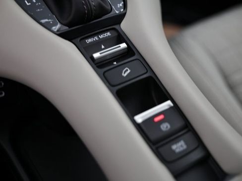 New 2026 Honda HR-V LX image 42