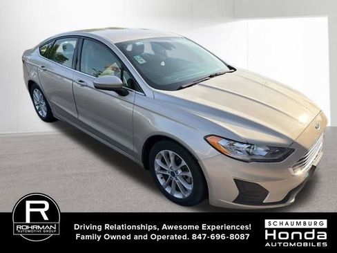 Used 2019 Ford Fusion SE FWD image 4