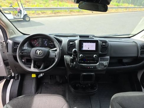 Used 2023 RAM ProMaster 2500 FWD image 13