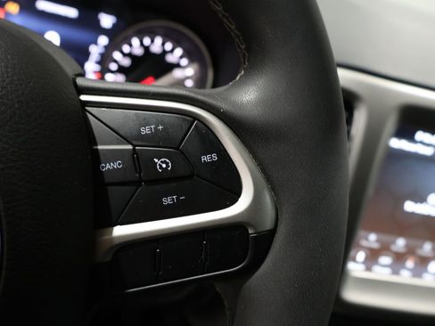 Used 2021 Jeep Compass 80th Special Edition image 36