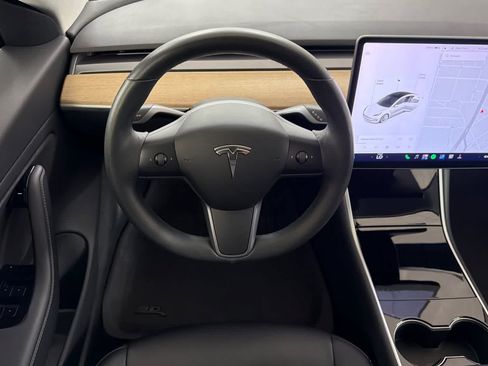 Used 2018 Tesla Model 3 RWD image 14