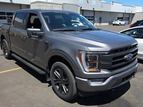 Used 2021 Ford F150 Lariat w/ Equipment Group 502A High AWD/4WD image 3