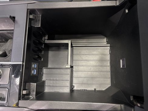 Used 2022 Toyota Tundra Platinum image 32