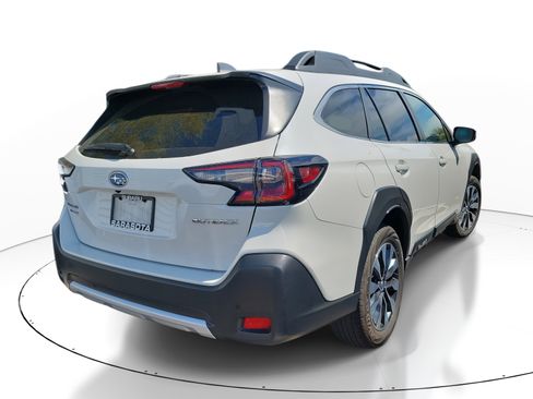 Used 2024 Subaru Outback Limited image 5