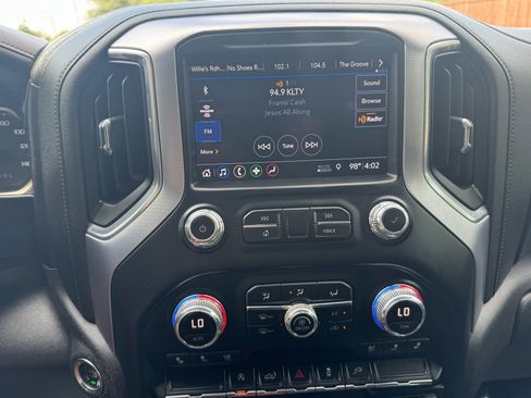 Used 2019 GMC Sierra 1500 SLT RWD image 20