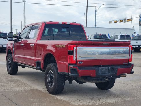 Used 2024 Ford F350 Platinum w/ Tremor Off-Road Package AWD/4WD image 4