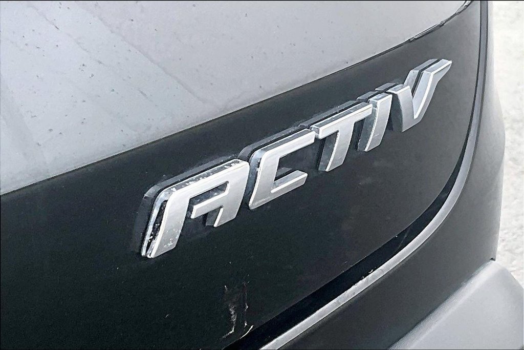 Used 2024 Chevrolet Trax ACTIV w/ Sunroof Package FWD image 8