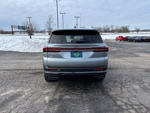 Certified 2025 Buick Enclave Preferred image 4