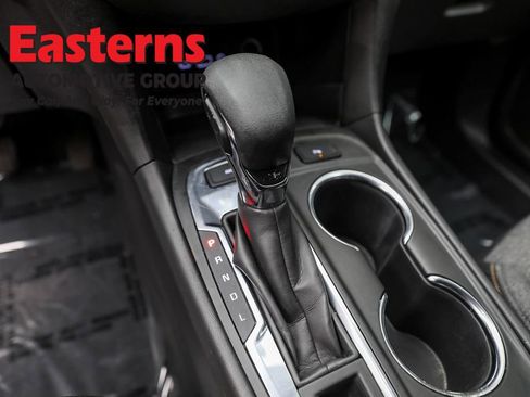 Used 2022 Chevrolet Equinox LT image 13