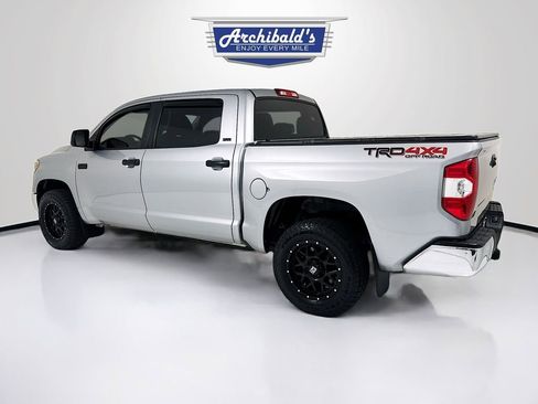 Used 2018 Toyota Tundra SR5 image 4