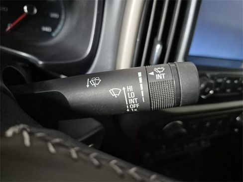 Used 2016 Chevrolet Colorado Z71 image 30