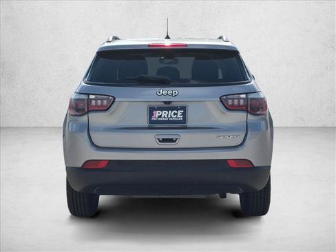 Used 2018 Jeep Compass Sport FWD image 7