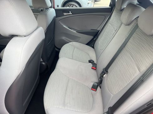 Used 2017 Hyundai Accent SE FWD image 8