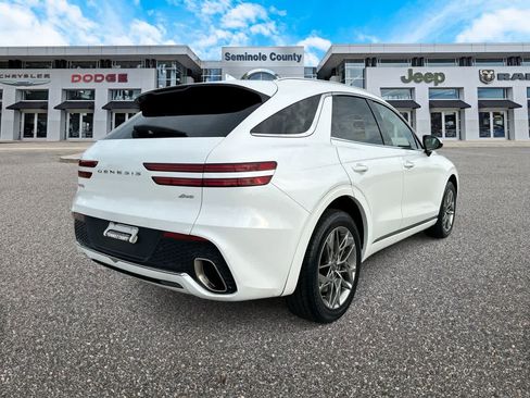 Used 2025 Genesis GV70 2.5T AWD/4WD image 8