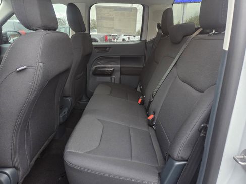 New 2025 Ford Maverick XL image 11