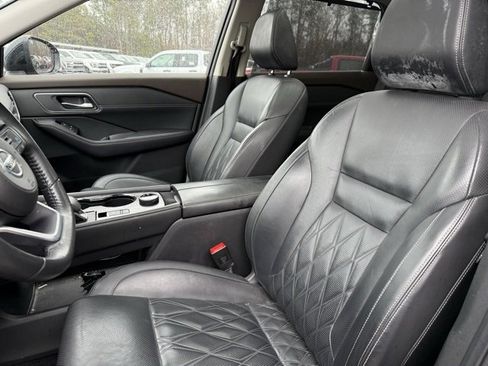 Used 2021 Nissan Rogue Platinum image 9