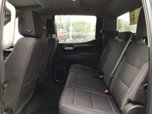 Used 2022 Chevrolet Silverado 1500 RST AWD/4WD image 33