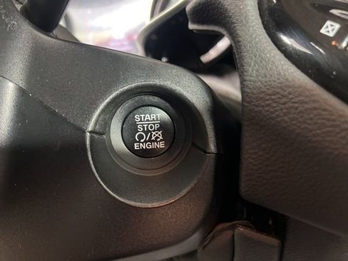 Used 2021 Jeep Compass Limited image 19