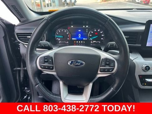 Used 2022 Ford Explorer XLT w/ Equipment Group 202A RWD image 17