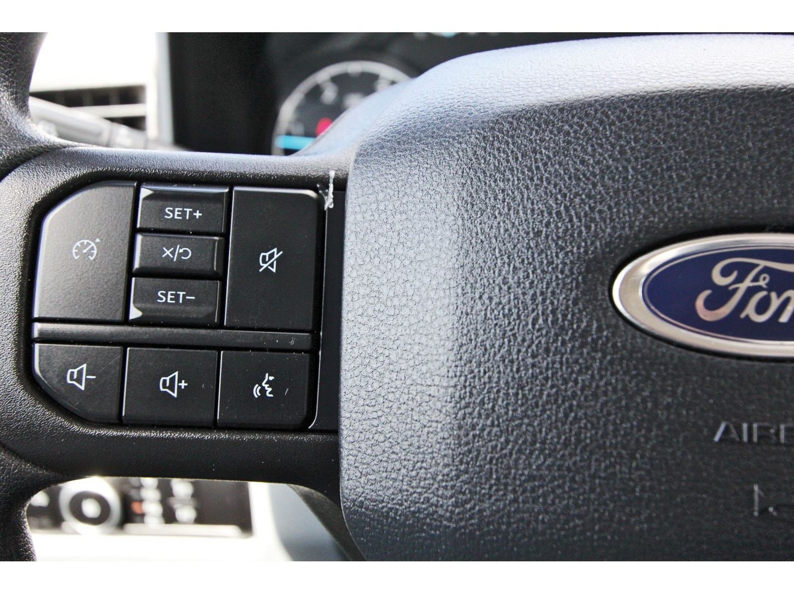 Used 2025 Ford F250 XLT AWD/4WD image 17