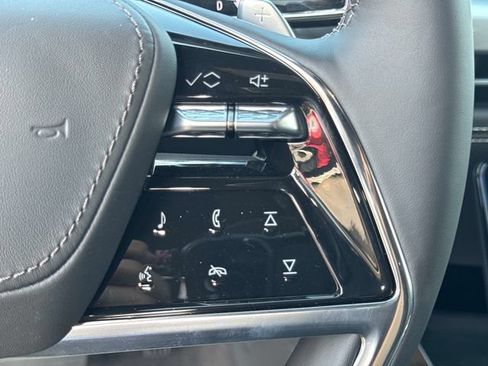 New 2026 Cadillac Escalade Platinum Sport w/ LPO, ONYX Package AWD/4WD image 29