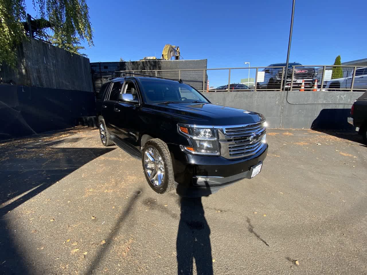 Used 2020 Chevrolet Tahoe Premier w/ 6.2L Performance Package AWD/4WD image 8