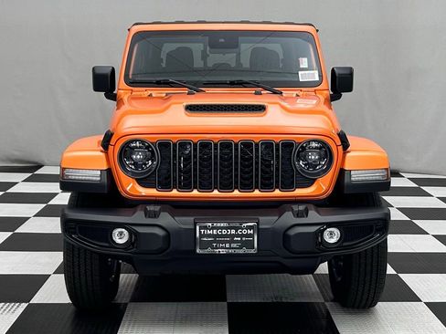 New 2025 Jeep Gladiator Sport image 3