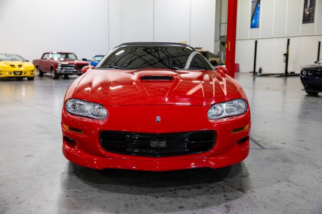 Used 2002 Chevrolet Camaro Z28 w/ SS Performance/Appearance Pkg RWD image 28
