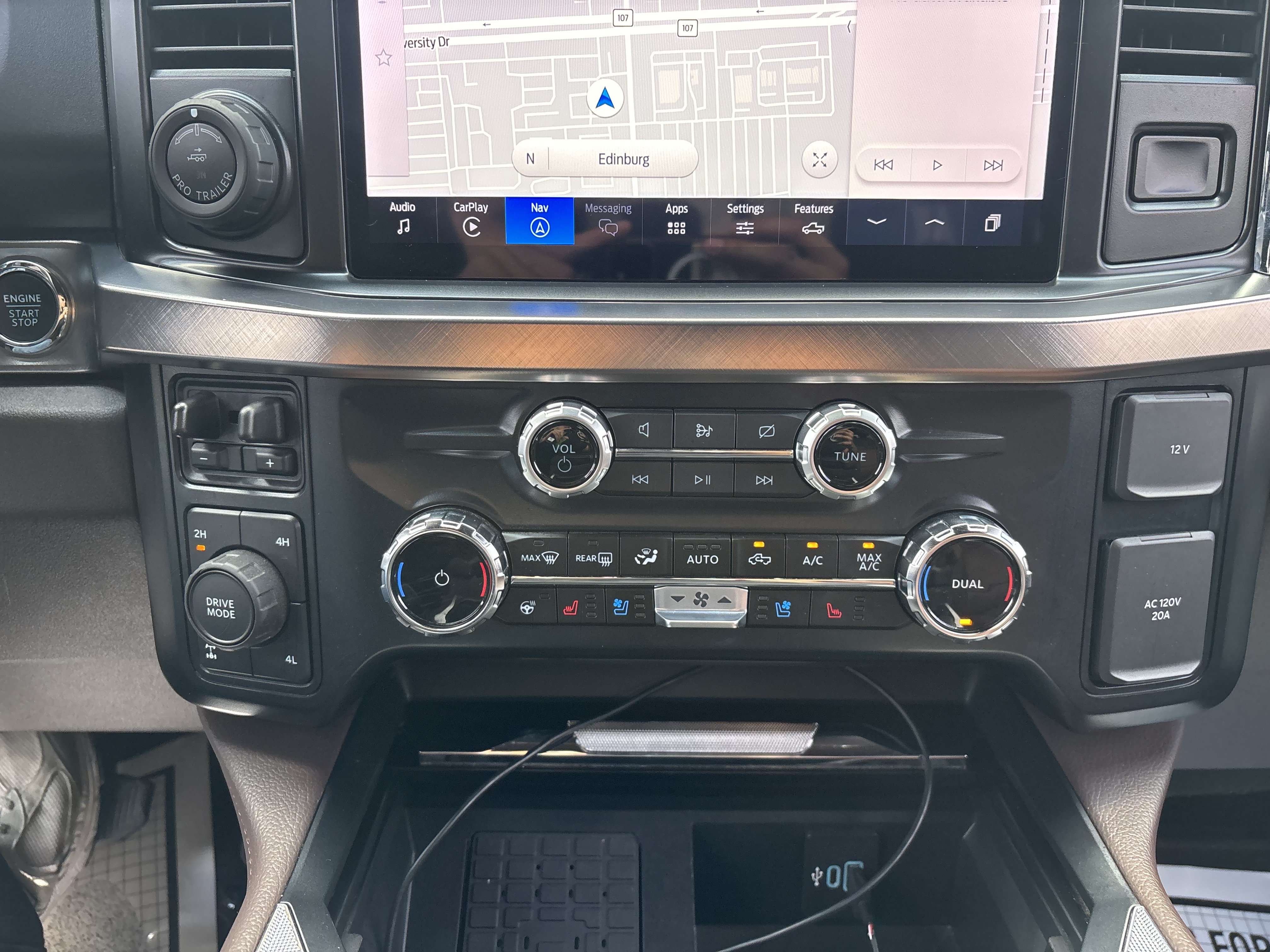 Certified 2024 Ford F250 King Ranch w/ FX4 Off-Road Package AWD/4WD image 22