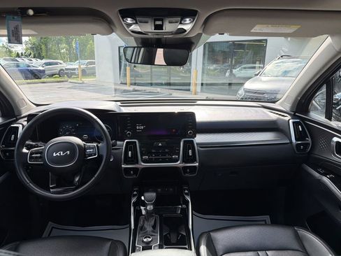 Certified 2023 Kia Sorento SX AWD/4WD image 24