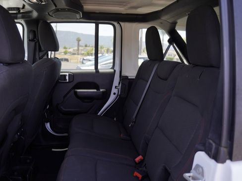 Certified 2023 Jeep Wrangler Unlimited Rubicon image 25