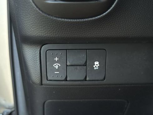 Used 2017 Kia Soul w/ Convenience Package FWD image 30