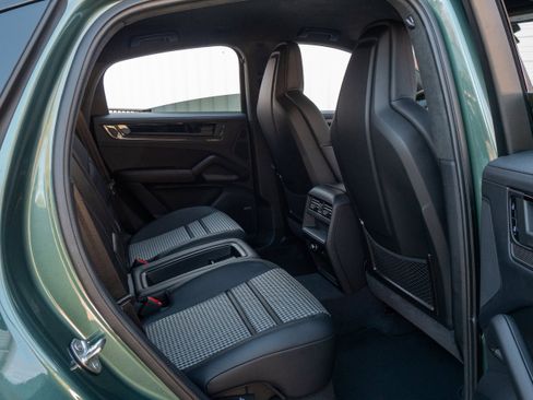 New 2026 Porsche Cayenne GTS image 42