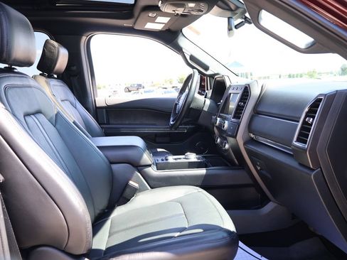 Used 2020 Ford Expedition Limited w/ Equipment Group 302A AWD/4WD image 8