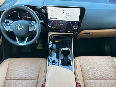 Used 2025 Lexus NX 300h AWD w/ Luxury Package image 3