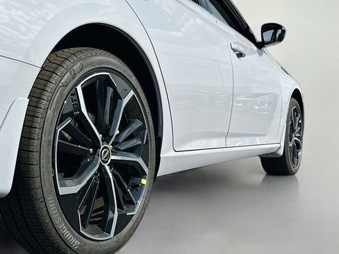 New 2025 Nissan Altima 2.5 SR w/ SR Premium Package image 12