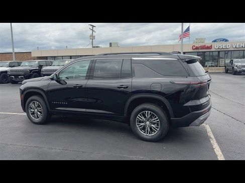 Certified 2024 Chevrolet Traverse LT FWD image 6