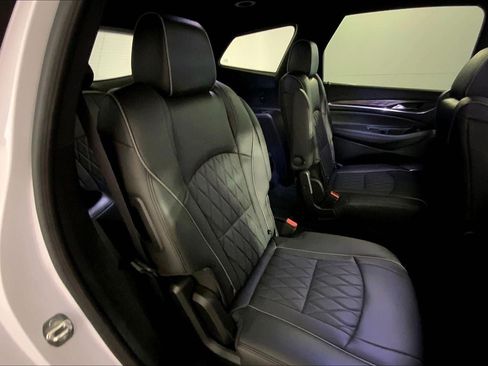 Used 2023 Buick Enclave Avenir w/ Avenir Technology Package AWD/4WD image 23